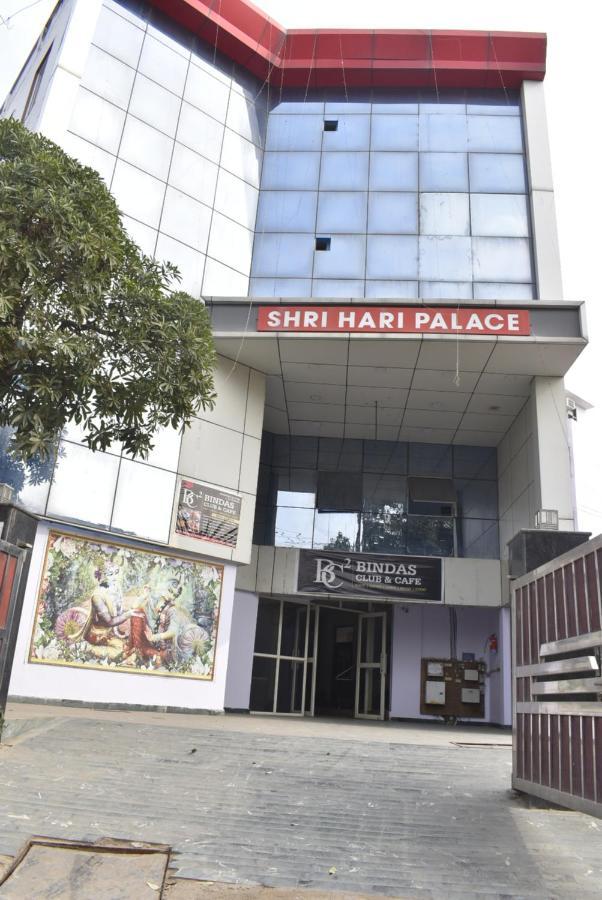 Hotel Shri Hari Palace By Wb Inn Vrindāvan Exterior foto